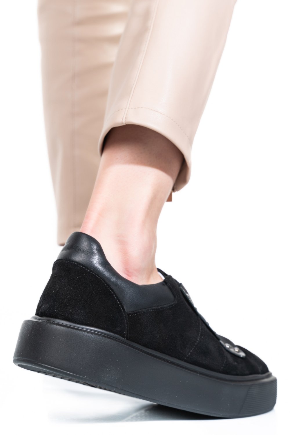 Fekete sport cipők 2s7h41-609sp