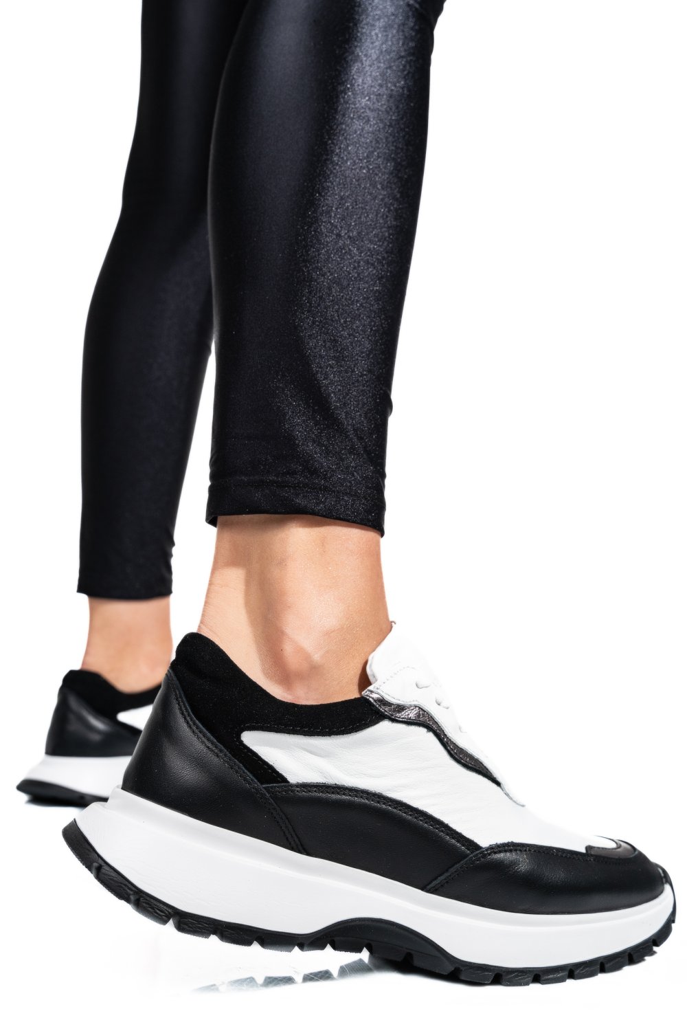 Fekete természetes bőr sport cipők 2s7h41-614np