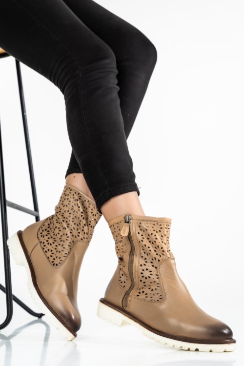 Rózsaszín természetes bőr bakancs 9s7h231