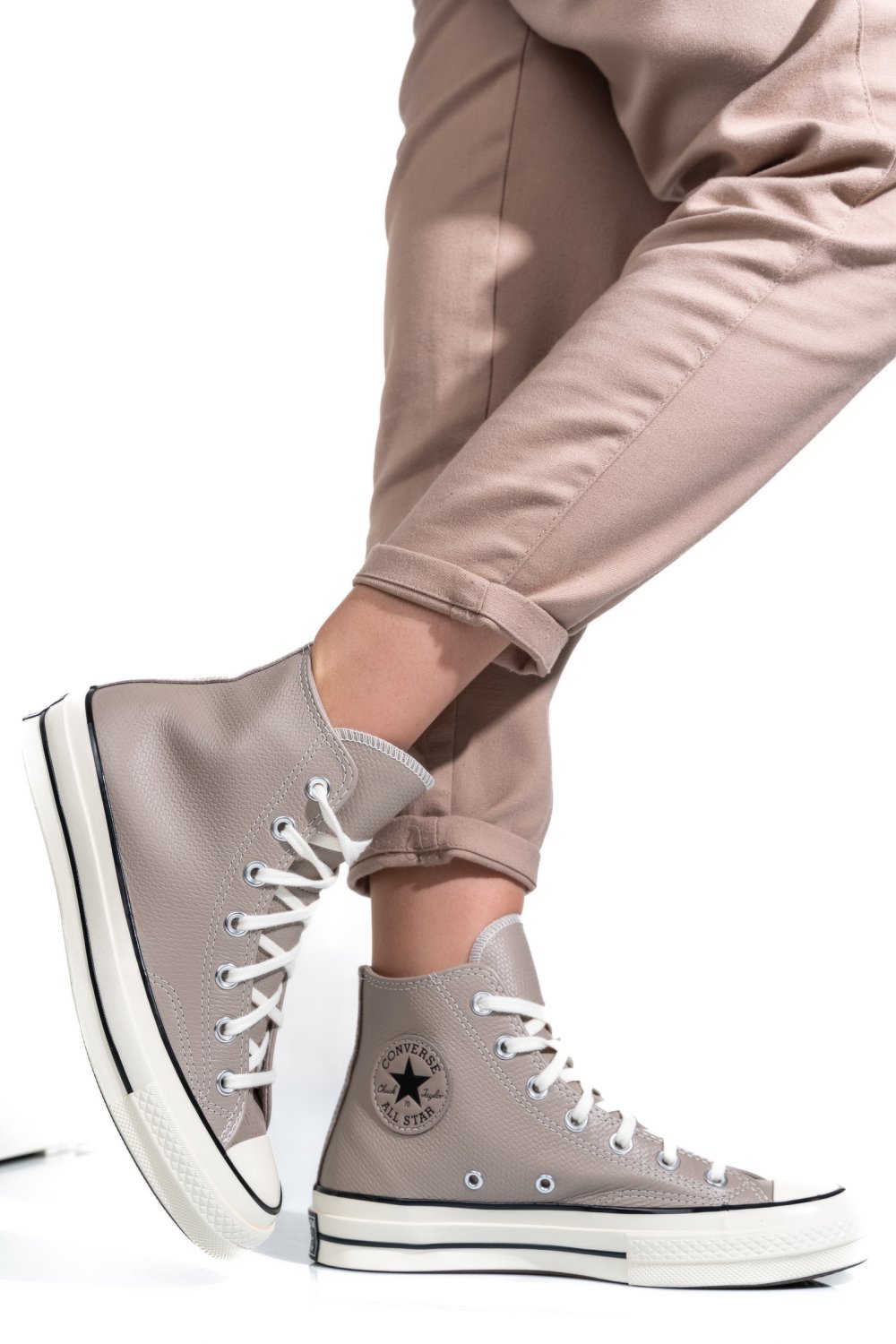 Converse bézs természetes bőr sportcipők as7h04579c