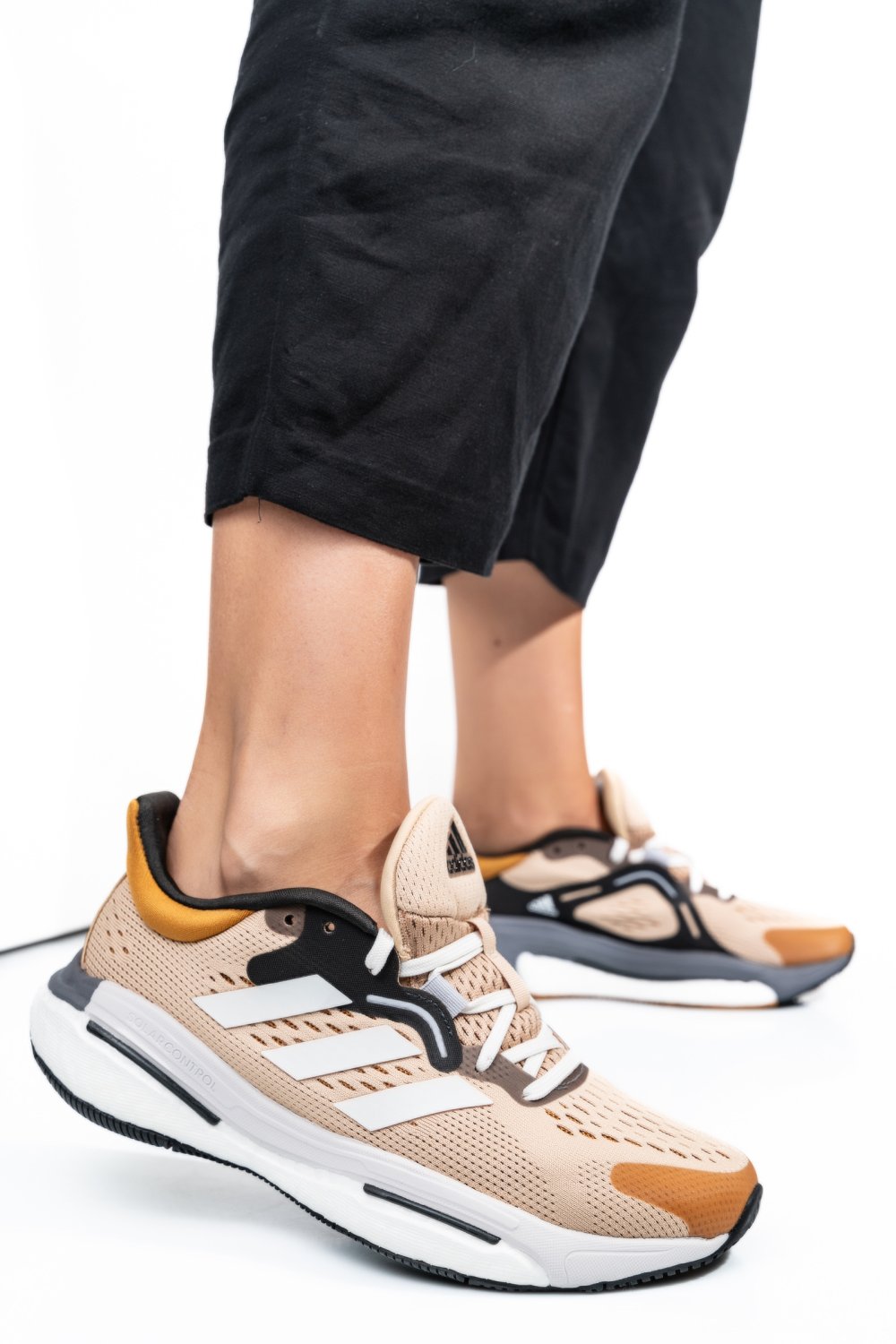 Adidas bézs sportcipők gs7hy1658