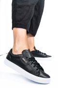 Adidas fekete sportcipők hs7h05181