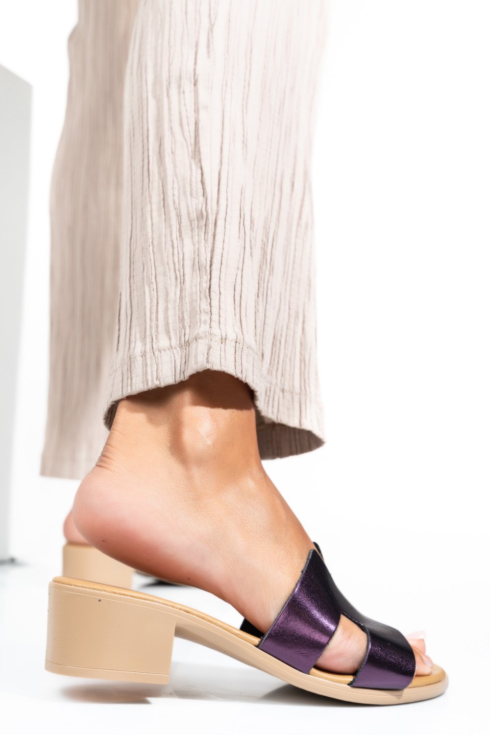 Mályva természetes bőr papucs hs7h-tacco