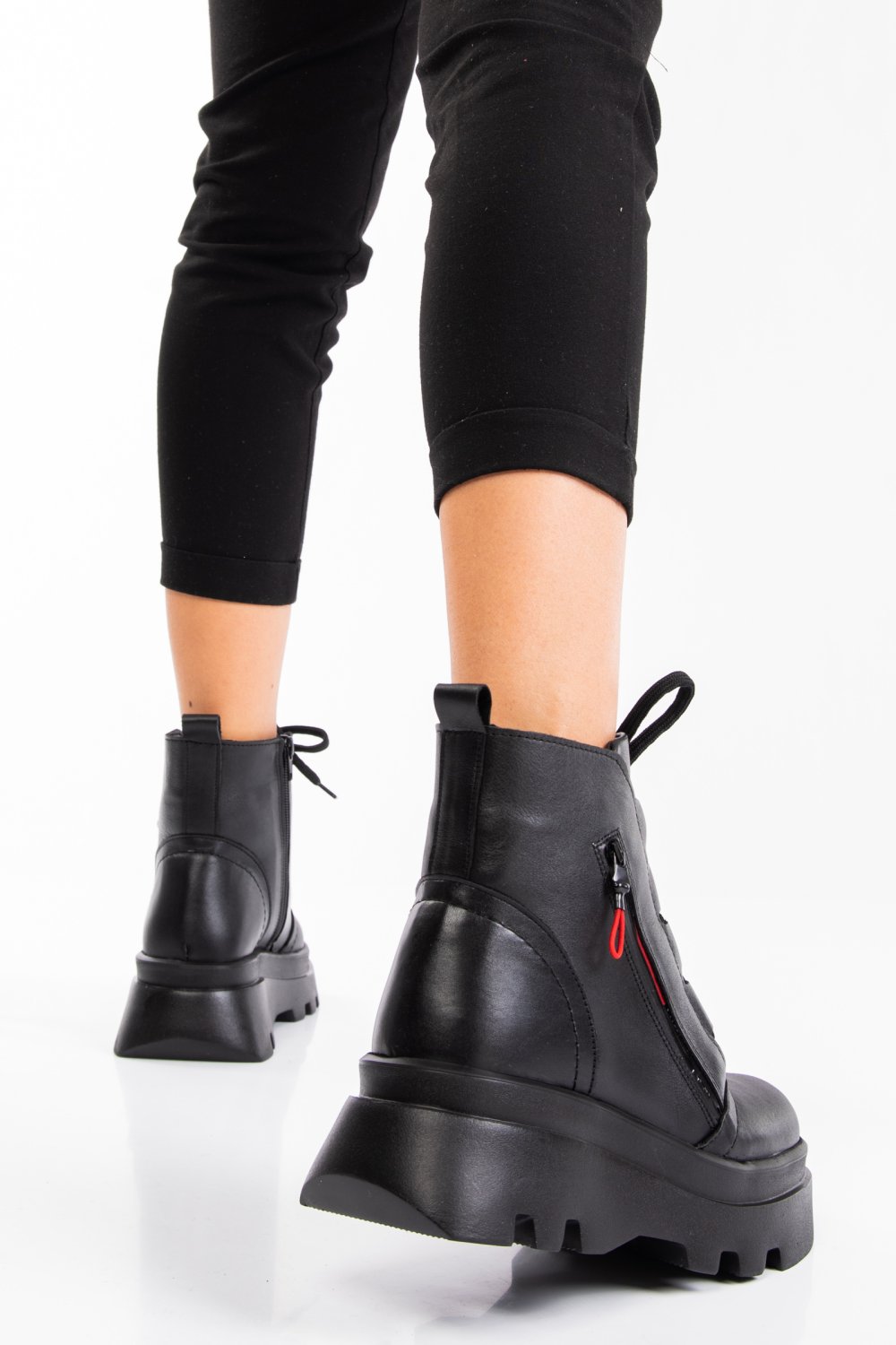 Fekete természetes bőr bakancs 9s7h66