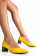 Sárga természetes bőr magassarkú cipők 5s7h550