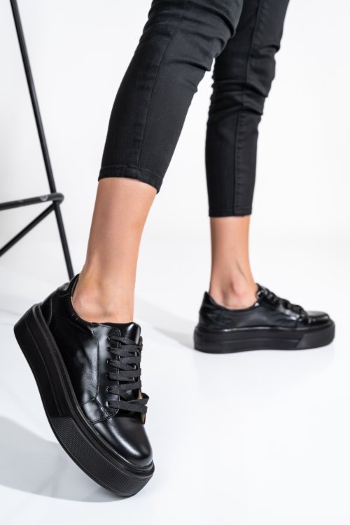 Fekete természetes bőr sport cipők 3s7h000