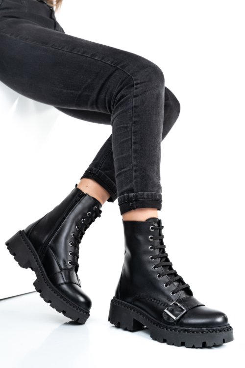 Fekete természetes bőr bakancs 3s7h60