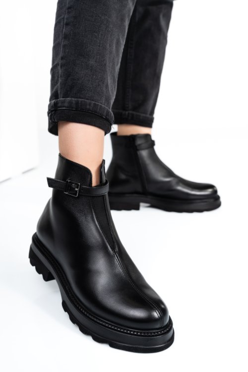 Fekete természetes bőr bakancs 4s7h30