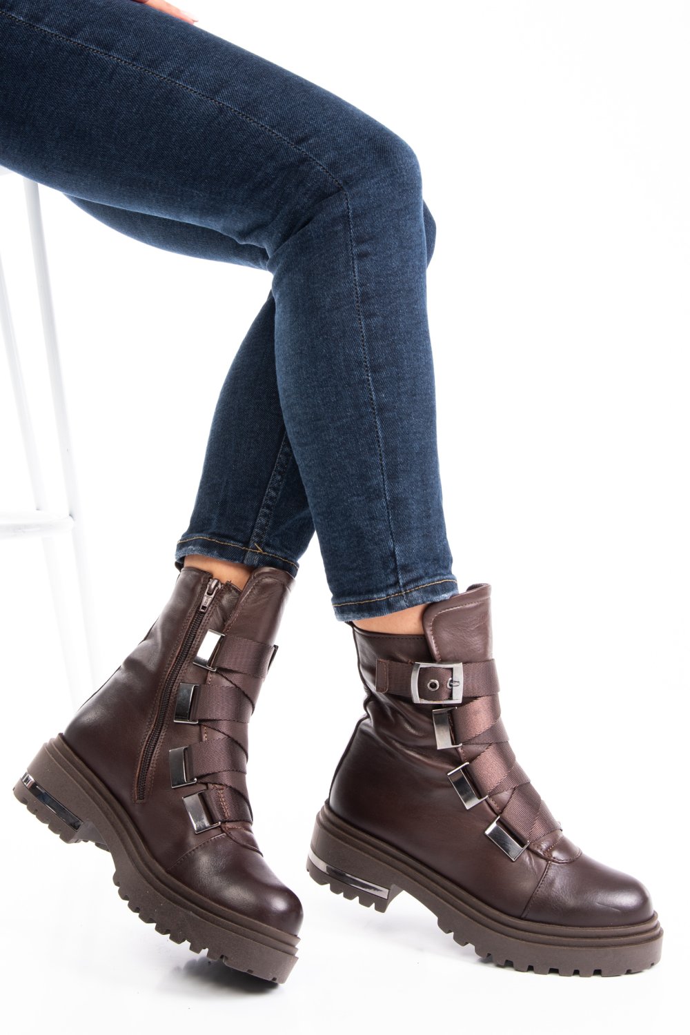 Barna természetes bőr bakancs 2s7h02847np