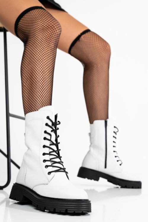 Fehér természetes bőr bakancs 2s7h22828np