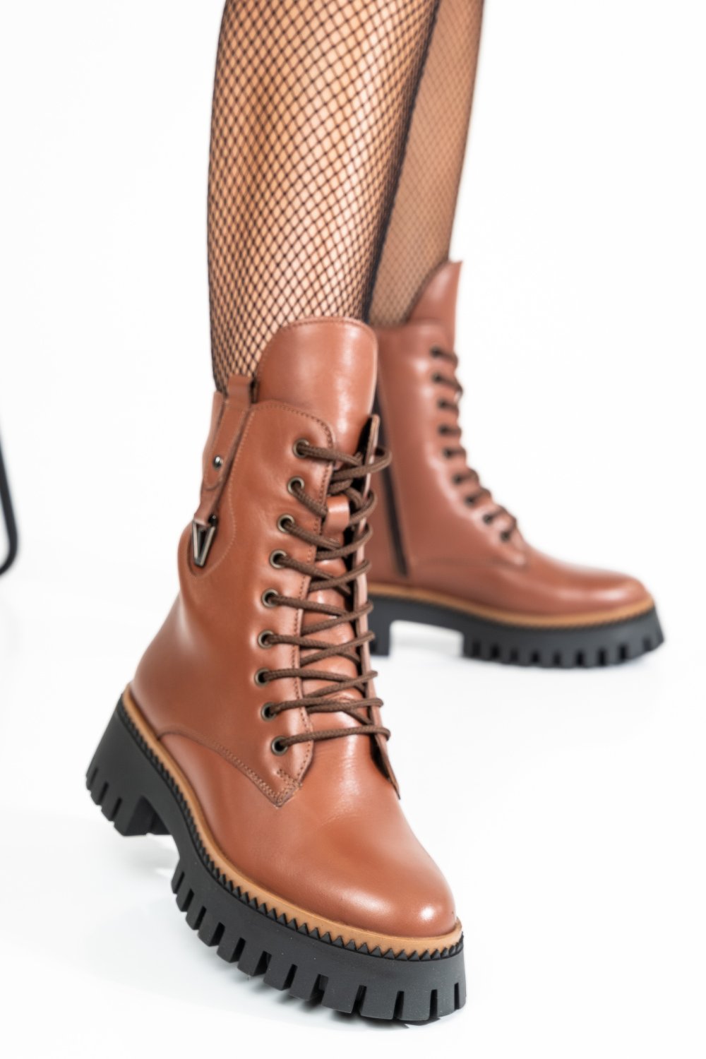 Barna természetes bőr bakancs 2s7h22830np