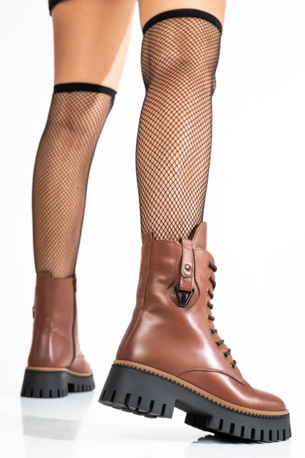 Barna természetes bőr bakancs 2s7h22830np