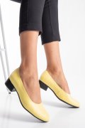 Sárga természetes bőr magassarkú cipők 2s7h040