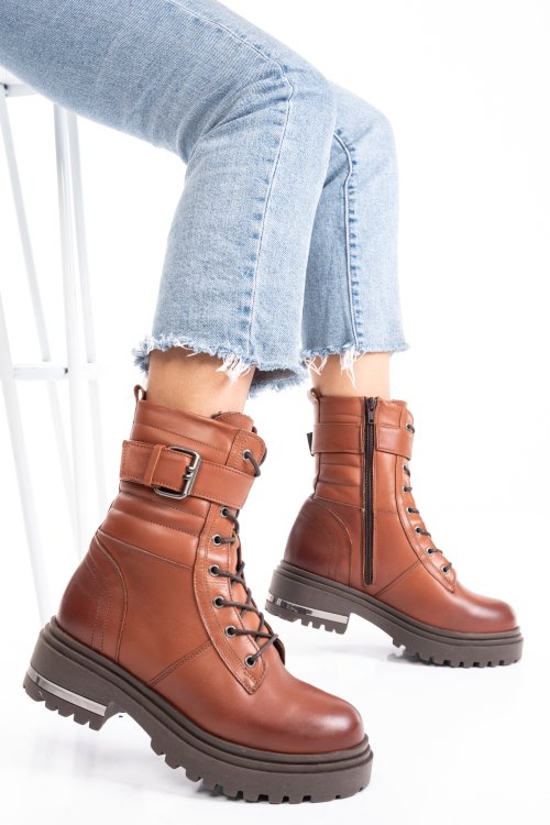 Barna természetes bőr bakancs 2s7h02846np