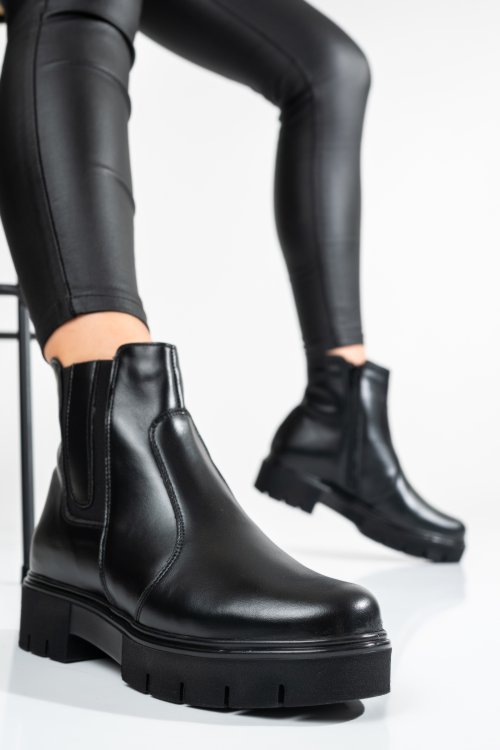 Fekete természetes bőr bakancs 9s7h59