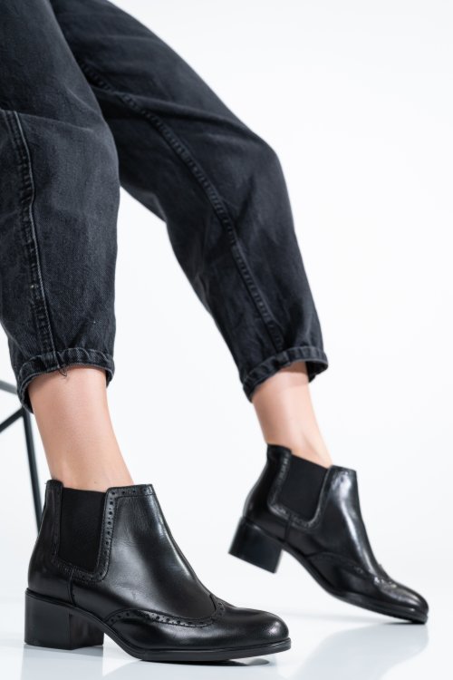 Fekete természetes bőr bakancs 9s7h042