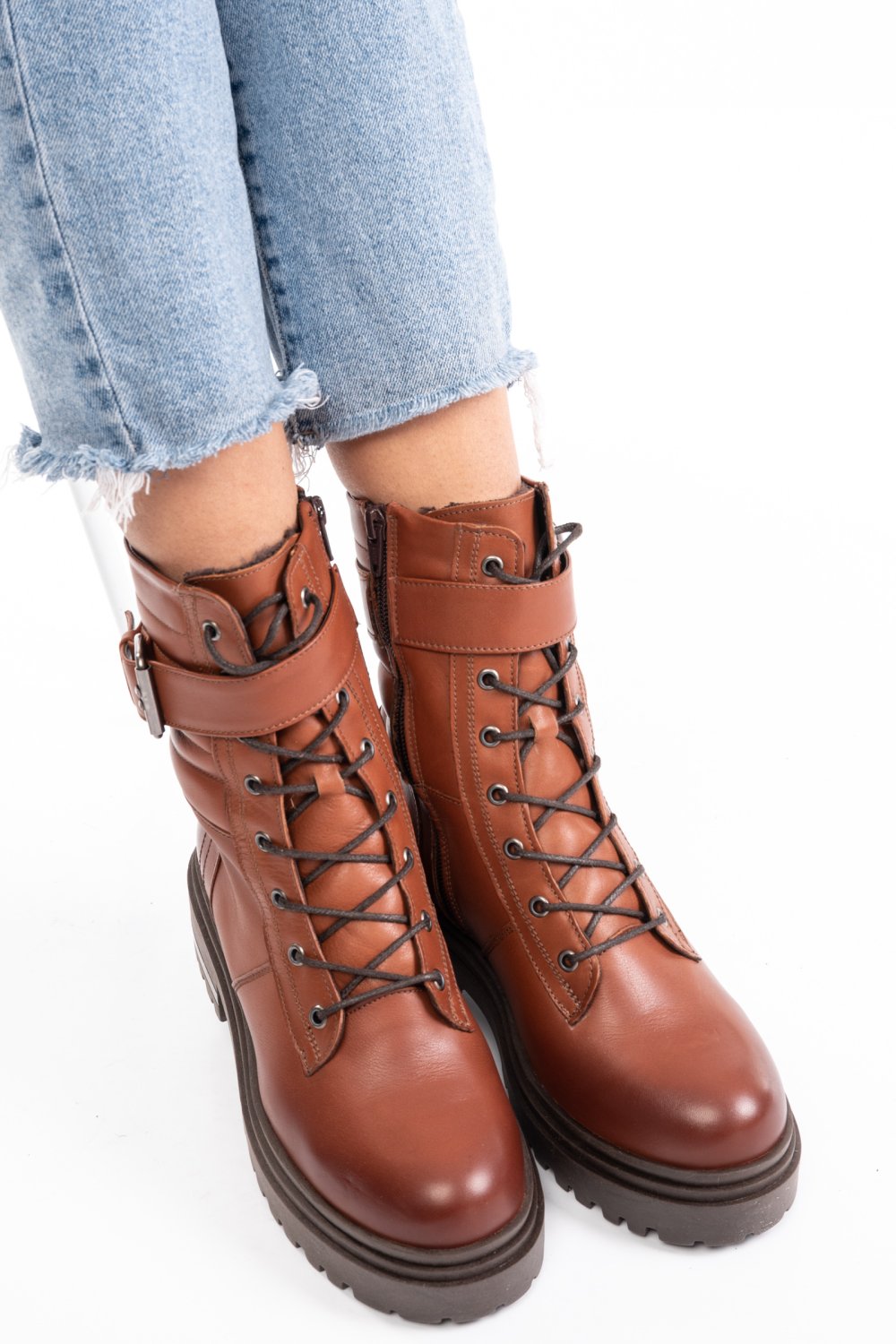 Barna természetes bőr bakancs 2s7h02846np