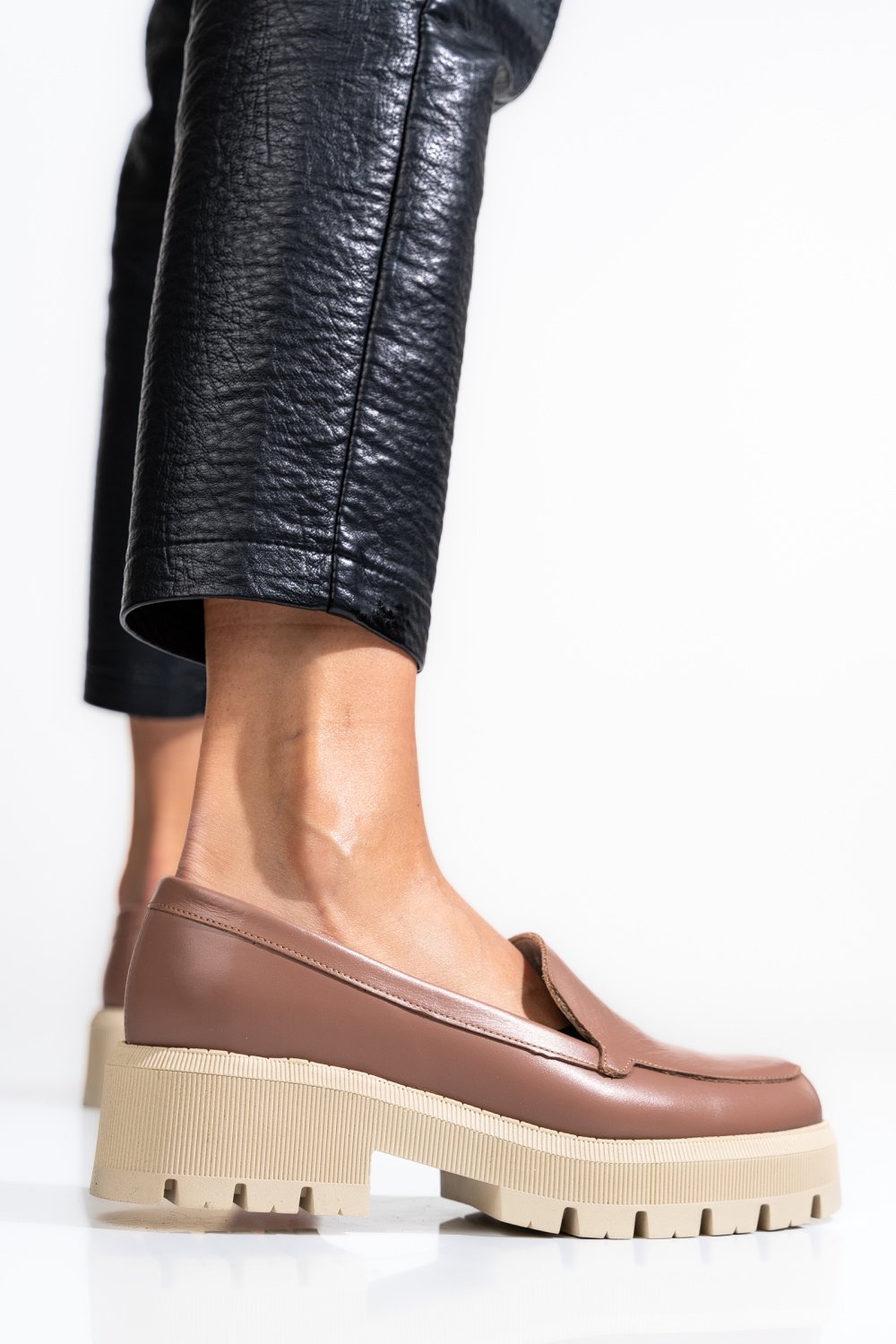 Rózsaszín természetes bőr  2s7h22