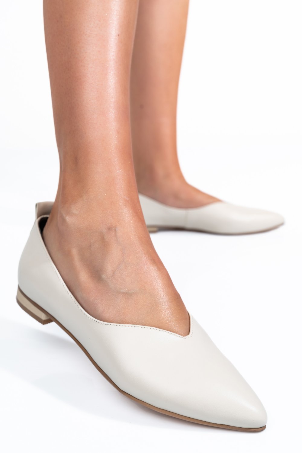 Bézs természetes bőr  3s7h33lib