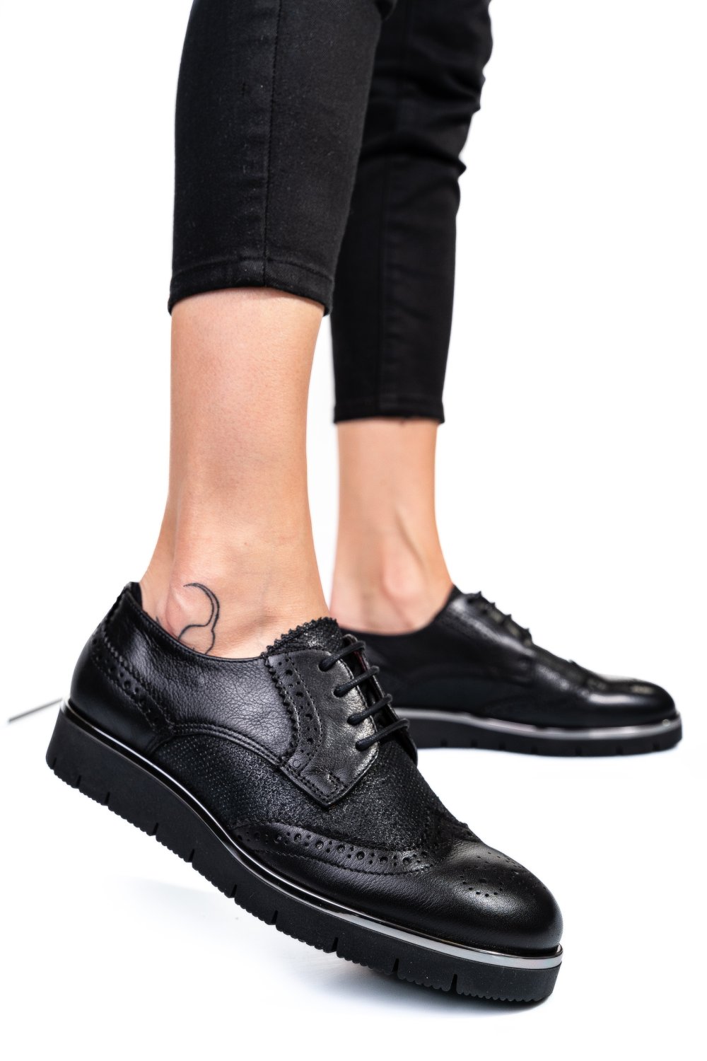 Fekete természetes bőr  5s7h44-001