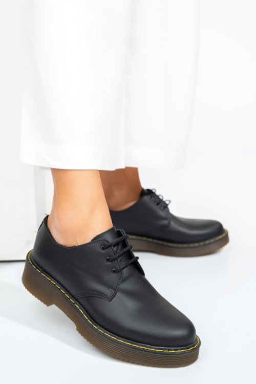 Fekete természetes bőr  4s7h56