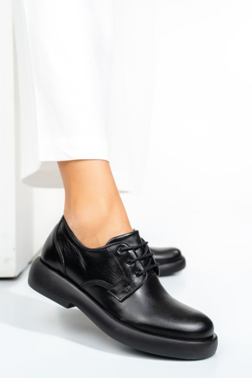 Fekete természetes bőr  4s7h58