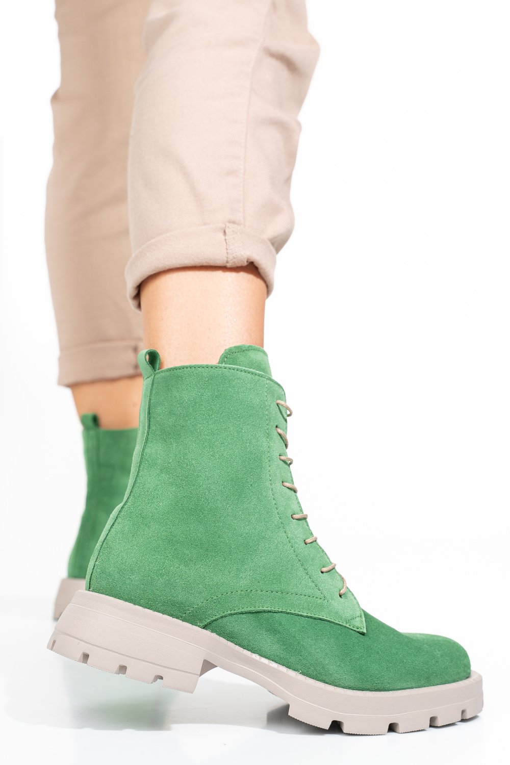 Zöld fordított bőr bakancs 2s7h42801sp