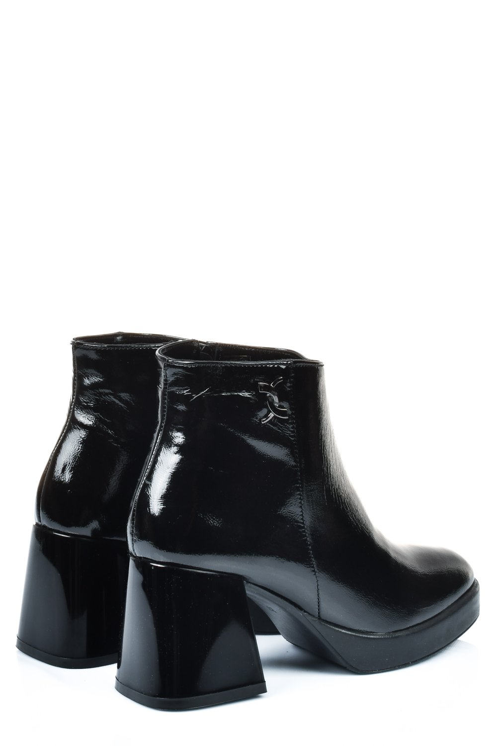 Fekete természetes lakkozott bőr bokacsizma 2s7h42827npk