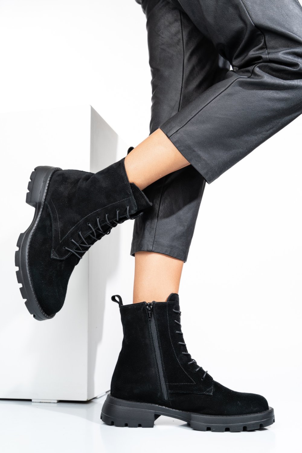 Fekete fordított bőr bakancs 2s7h42801sp
