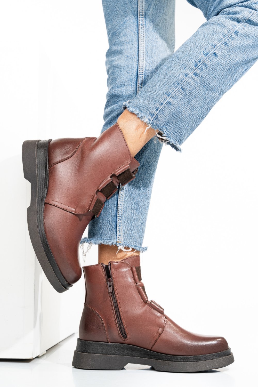 Barna természetes bőr bakancs 2s7h42816np