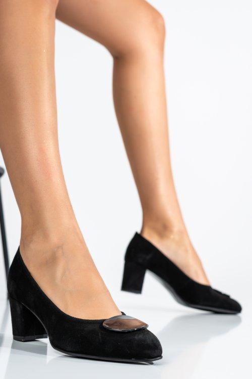 Fekete fordított bőr magassarkú cipők 1s7h510x