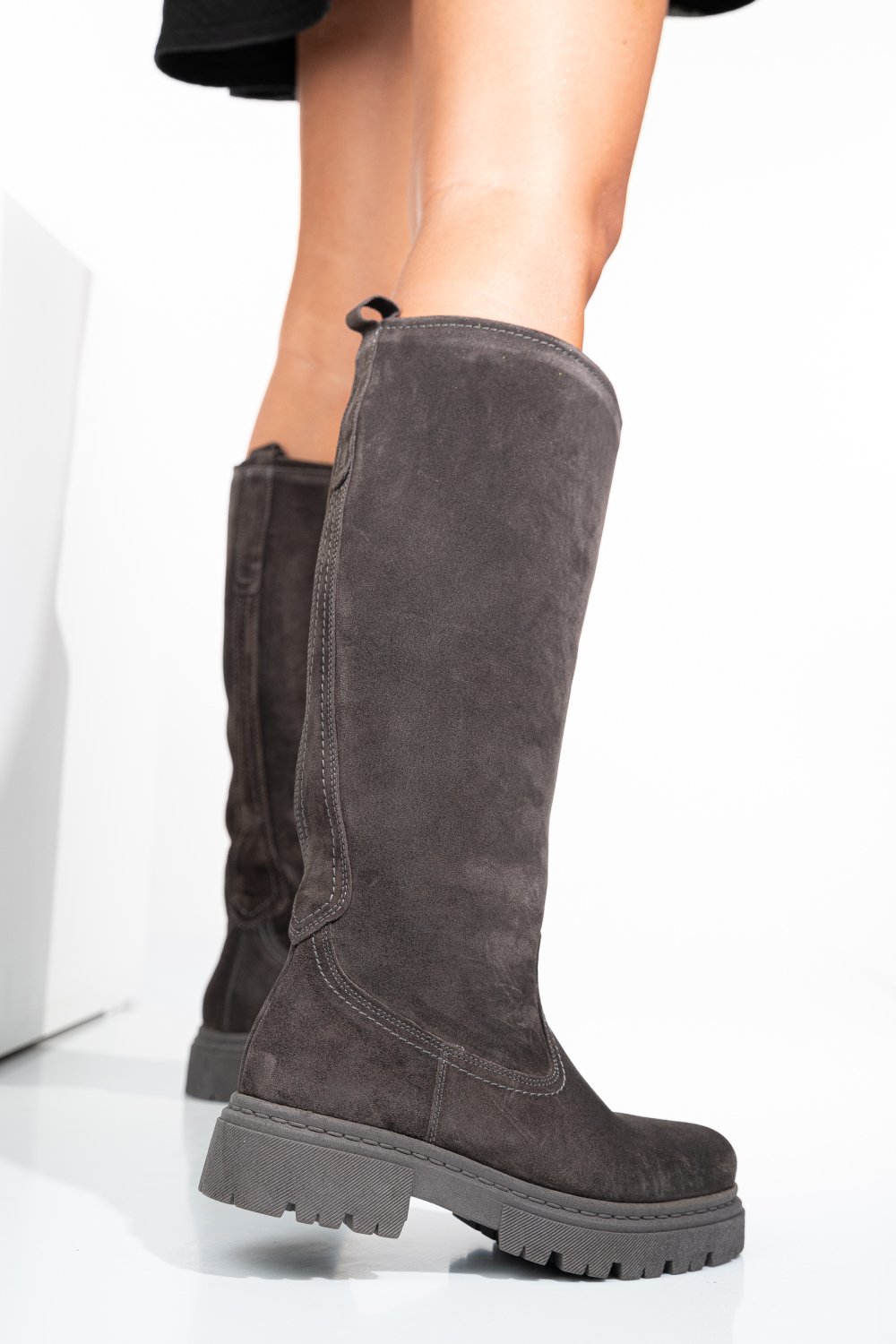 Barna fordított bőr csizma 1s7h2170628