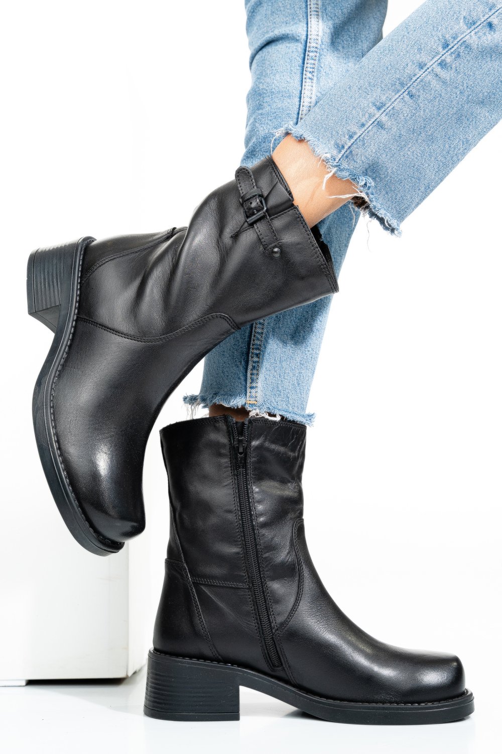 Fekete természetes bőr bakancs 0s7h7liscio