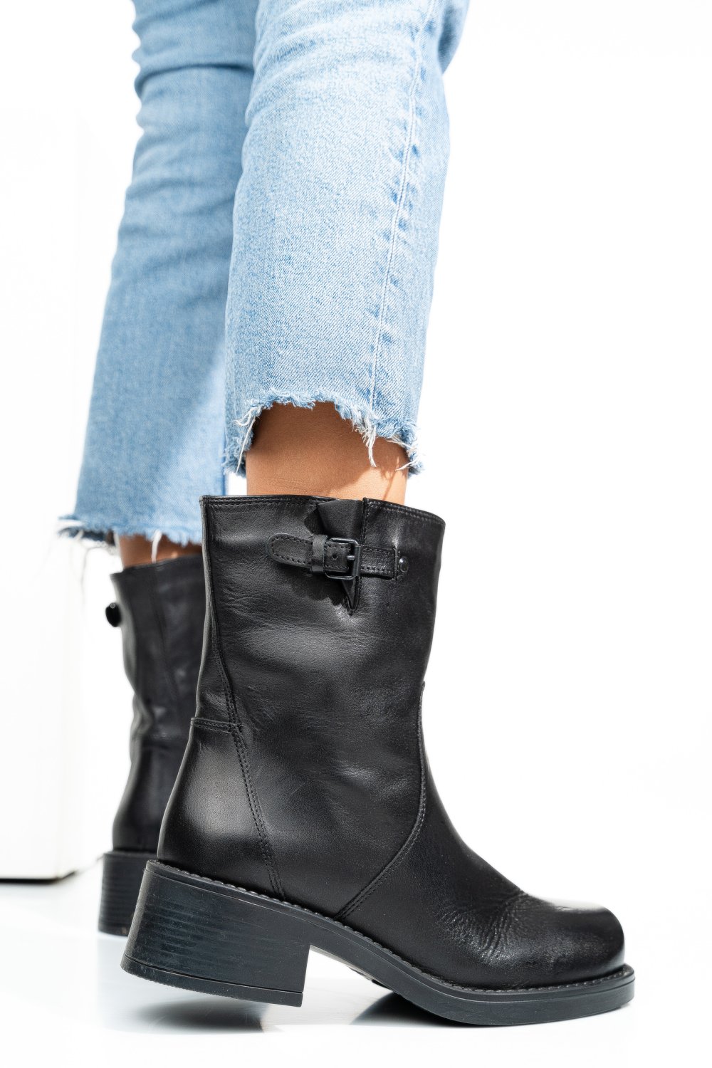 Fekete természetes bőr bakancs 0s7h7liscio