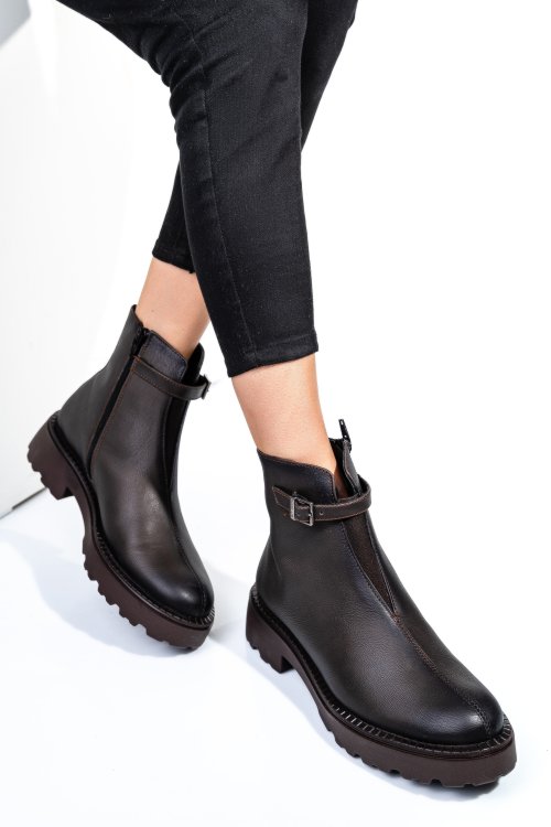 Barna természetes bőr bakancs 4s7h30