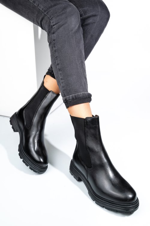 Fekete természetes bőr bakancs vs7hb25-4202