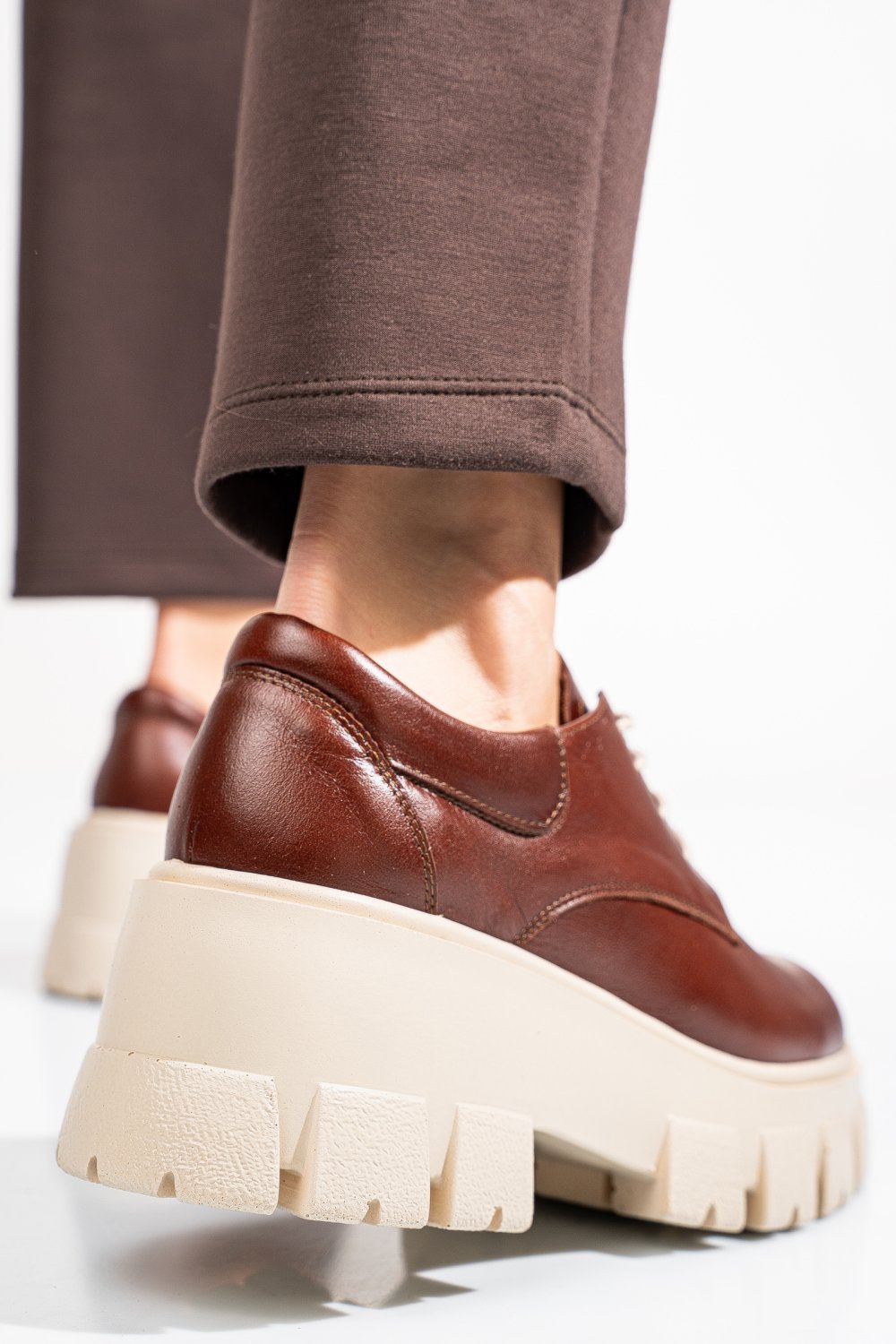 Barna természetes bőr  2s7h080