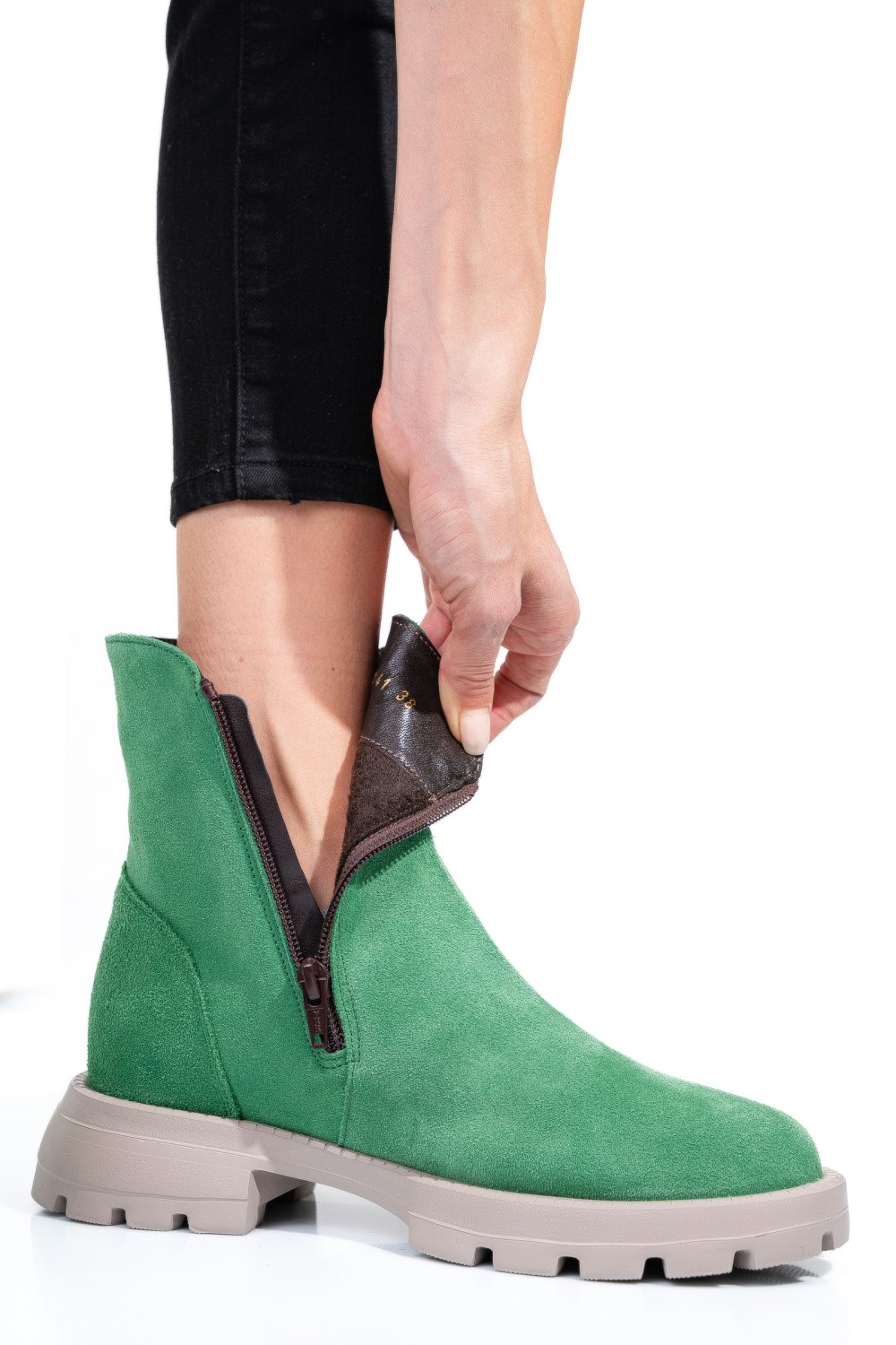 Zöld fordított bőr bakancs 2s7h42841sp