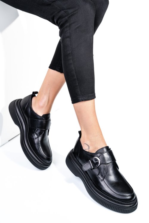 Fekete természetes bőr  2s7h51618np