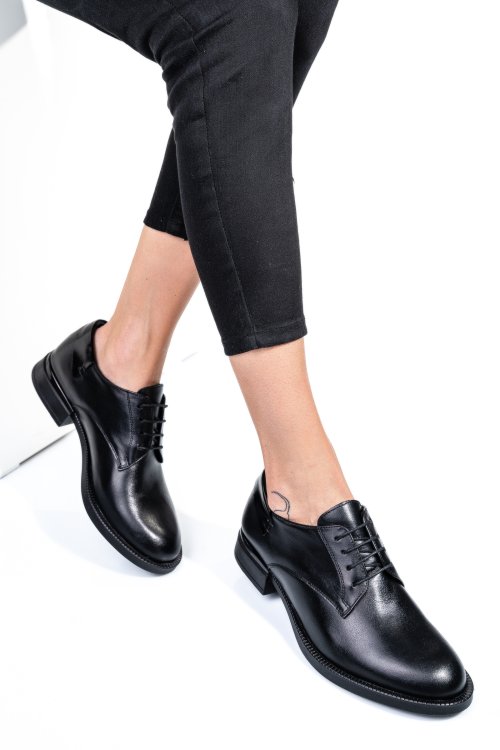 Fekete természetes bőr  2s7h51624np