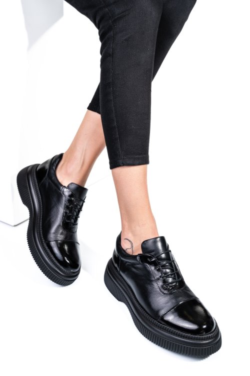 Fekete természetes bőr  2s7h51621np/npk