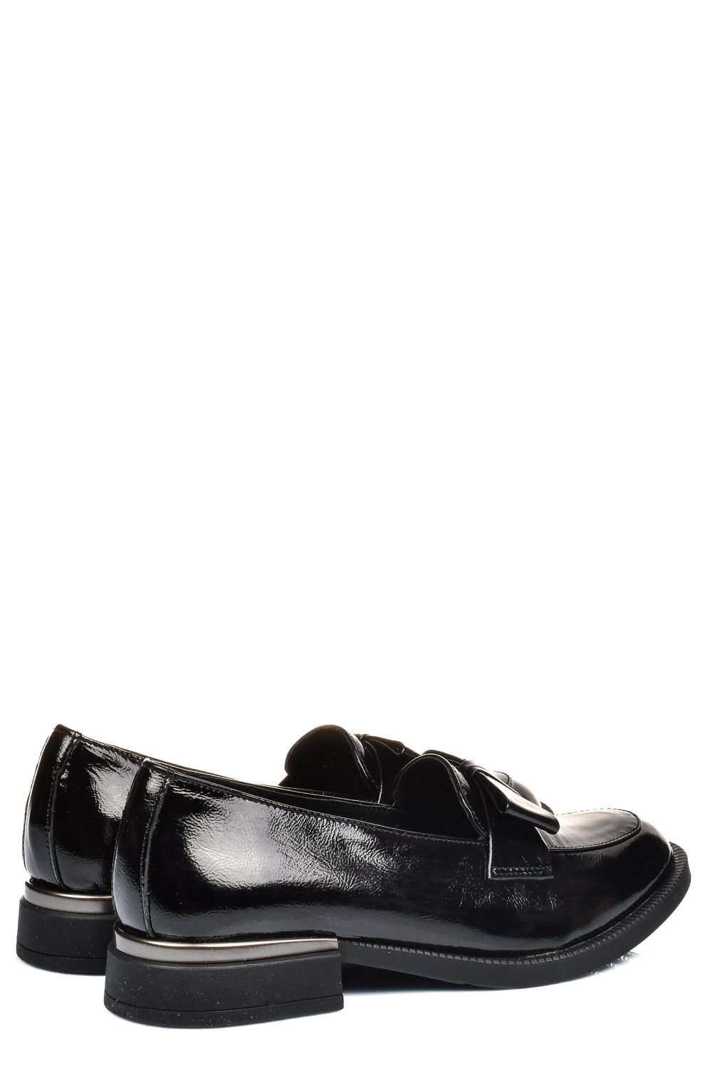 Fekete természetes lakkozott bőr  2s7h51627npk