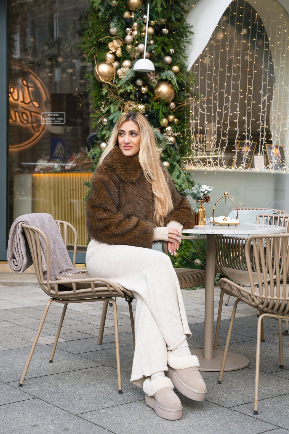 Bézs fordított bőr csizma 1s7h260