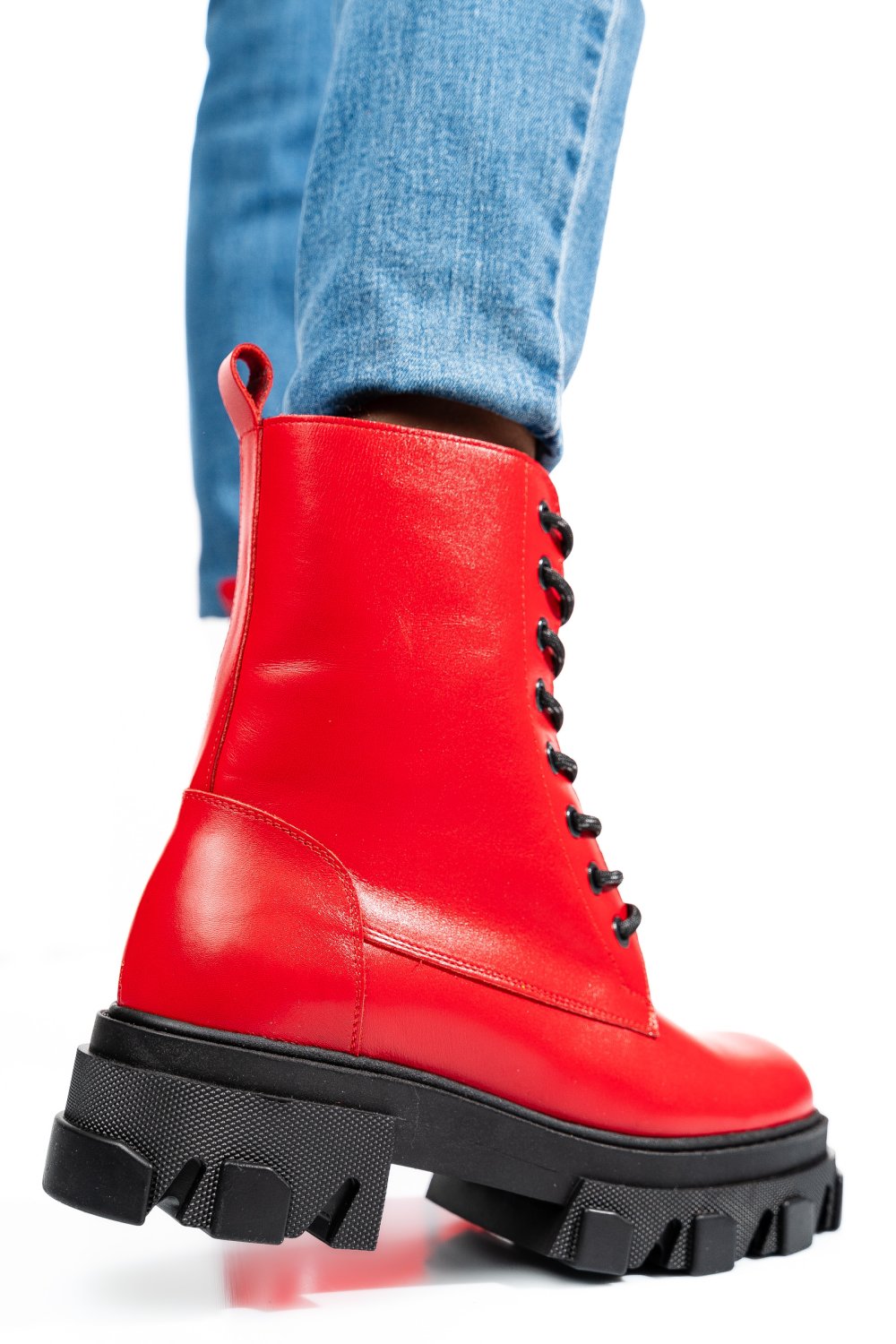 Piros természetes bőr bakancs 1s7h51