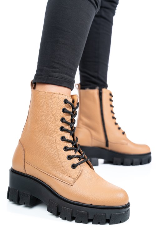 Bézs természetes bőr bakancs 1s7h55