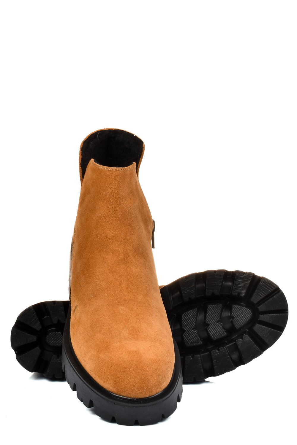 Barna fordított bőr bakancs 0s7h24