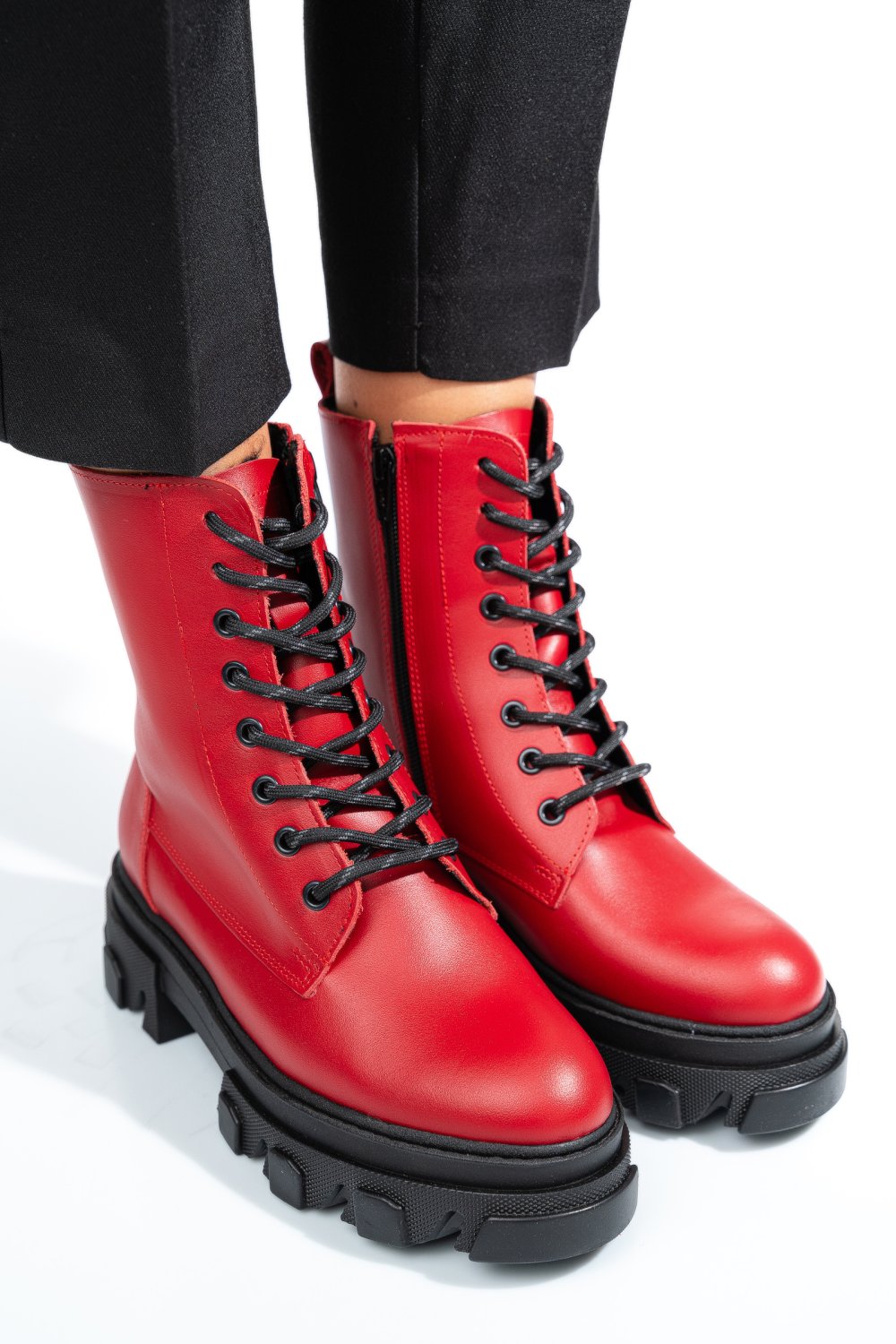 Piros természetes bőr bakancs 1s7h24