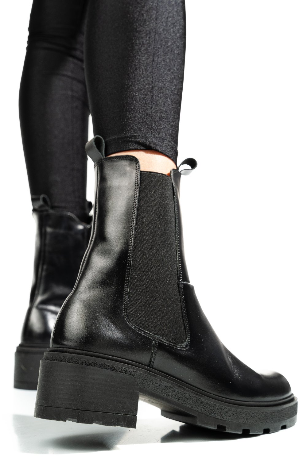 Fekete természetes bőr bakancs 2s7h24