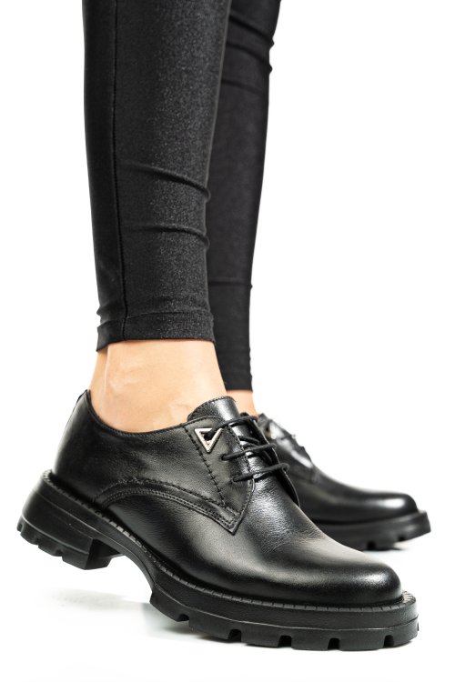 Fekete természetes bőr  2s7h51615np