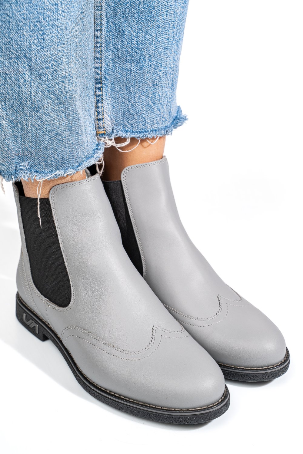 Szürke természetes bőr bakancs 2s7h12